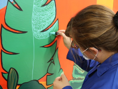 L’art à L’Adapei : Une fresque participative avec l’artiste Physalis